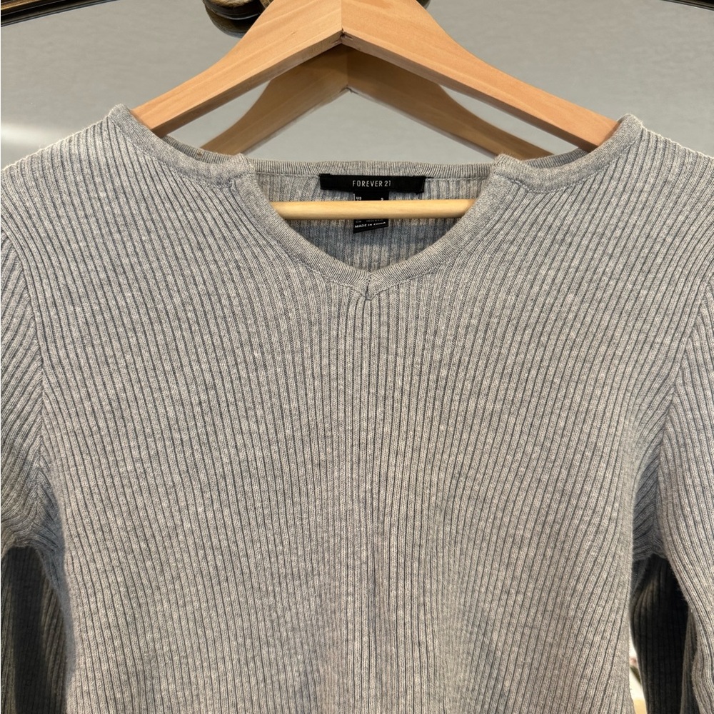 Forever 21 Ribbed Cropped Top - Picture 2 of 4
